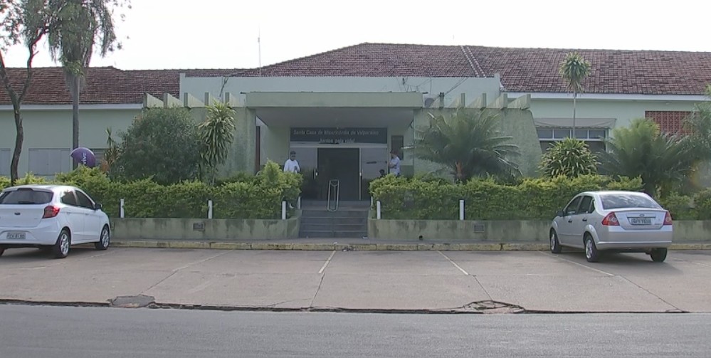 Estudante é apreendido suspeito de esfaquear dois homens em Valparaíso; um deles morreu 