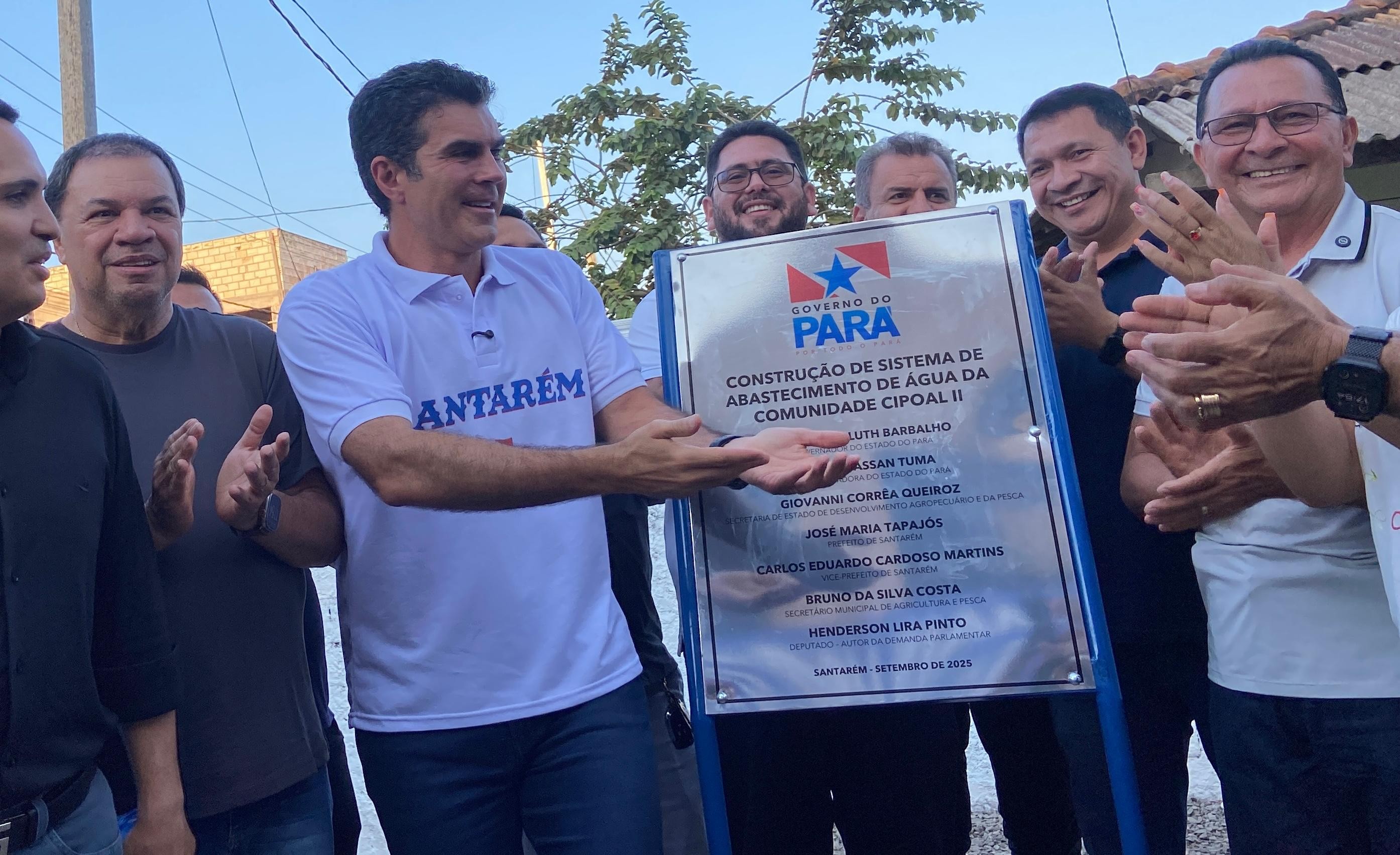 Comunidade Cipoal, em Santarém, recebe sistema de abastecimento de água entregue pelo governador Helder Barbalho