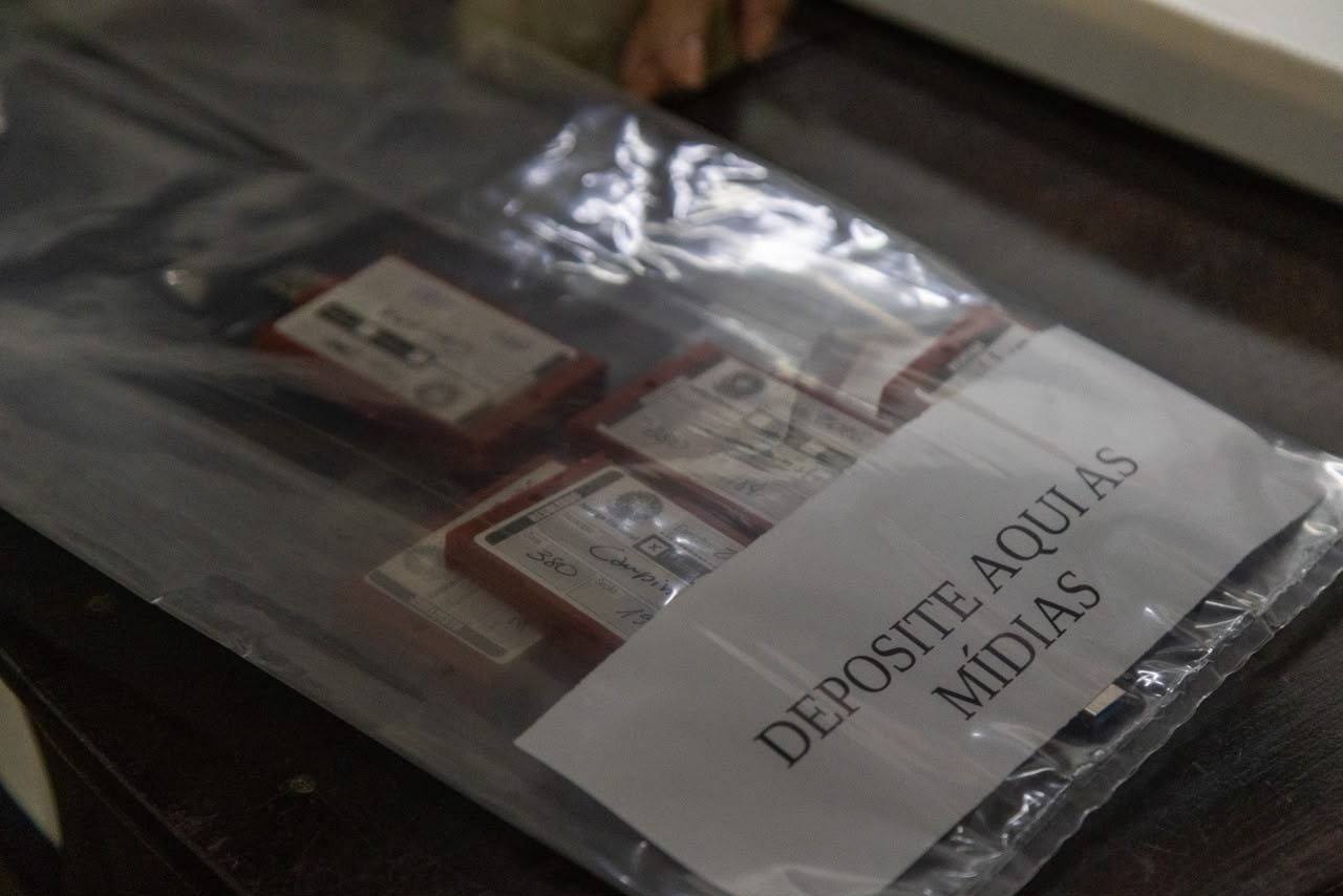 Justiça Eleitoral inicia preparação de mídias que serão usadas nas urnas do 2º turno em Teresina