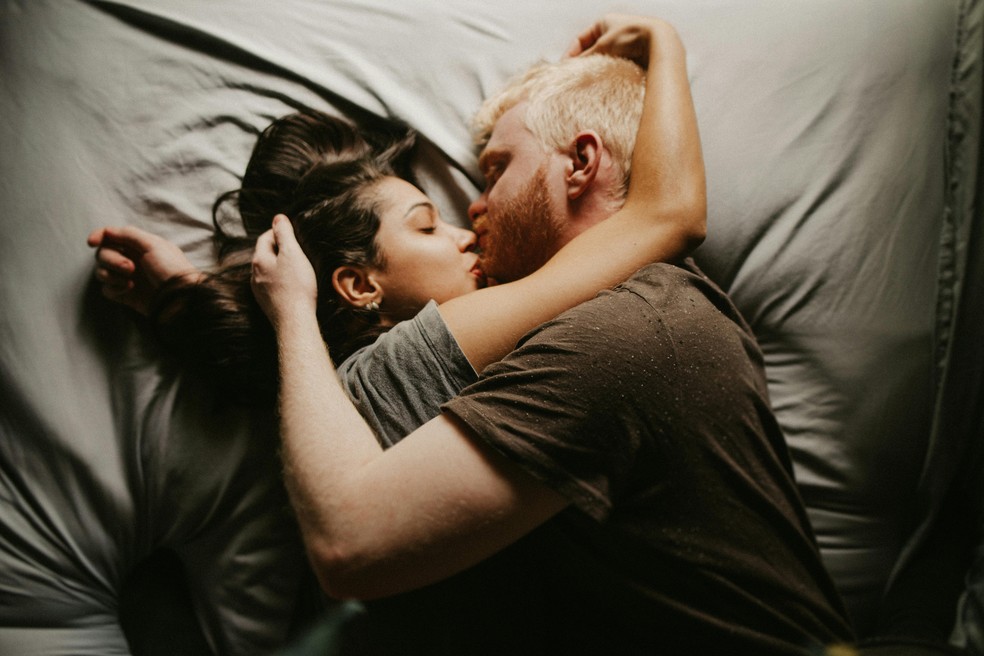 Especialista explica que falta de beijo pode ser sinal de desinteresse na relação — Foto: Edward Eyer/Pexels