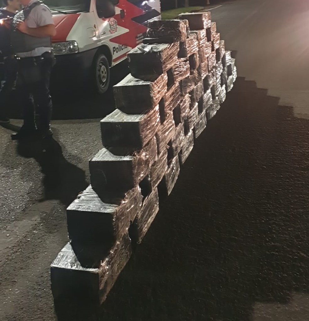Polícia Rodoviária apreendeu mais de 760 kg de maconha, em Presidente Prudente (SP) — Foto: Polícia Civil