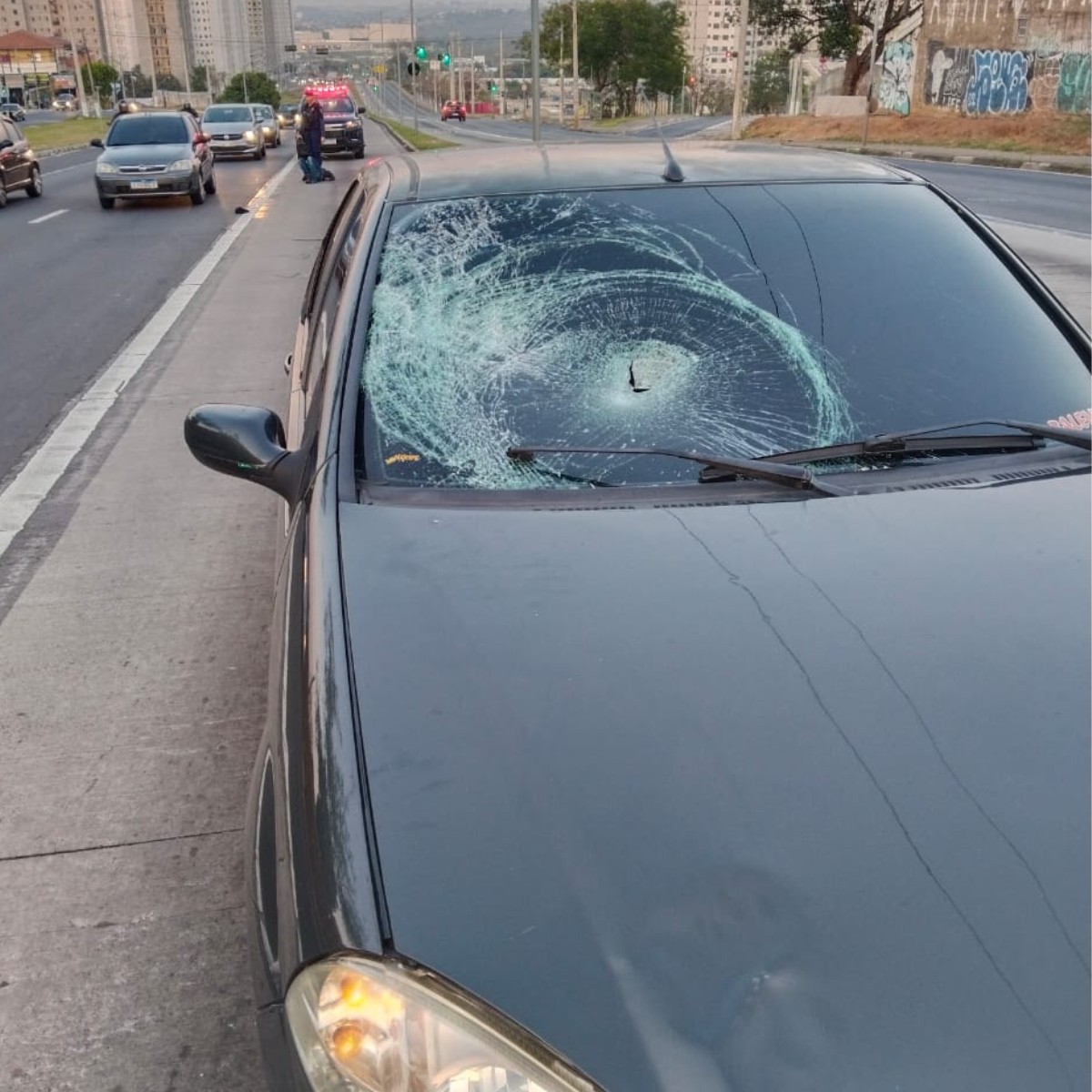 Homem em situação de rua é atropelado na Avenida John Boyd Dunlop, em Campinas