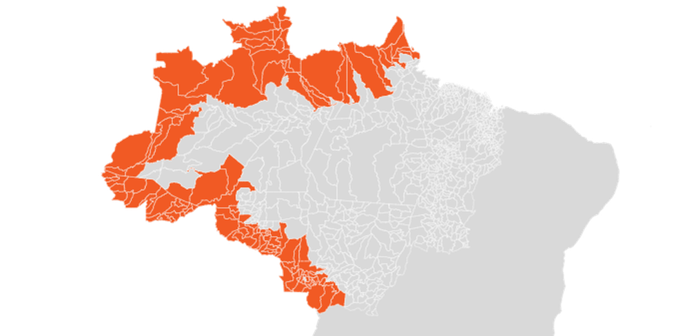 Quase todas as cidades na faixa de fronteira na Amaz&ocirc;nia usam Starlink &mdash; Foto: Reprodu&ccedil;&atilde;o BBC - Fonte: IBGE e Anatel