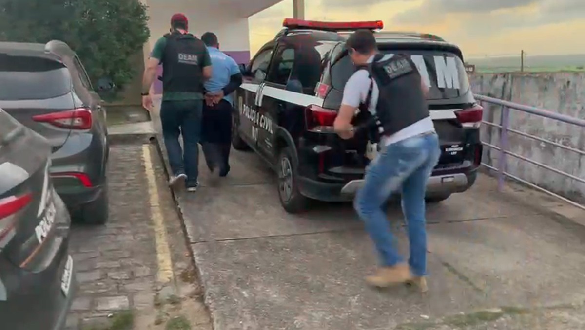 Homem é preso suspeito de tentar matar ex-mulher a facadas e agredir filha, em Santa Rita