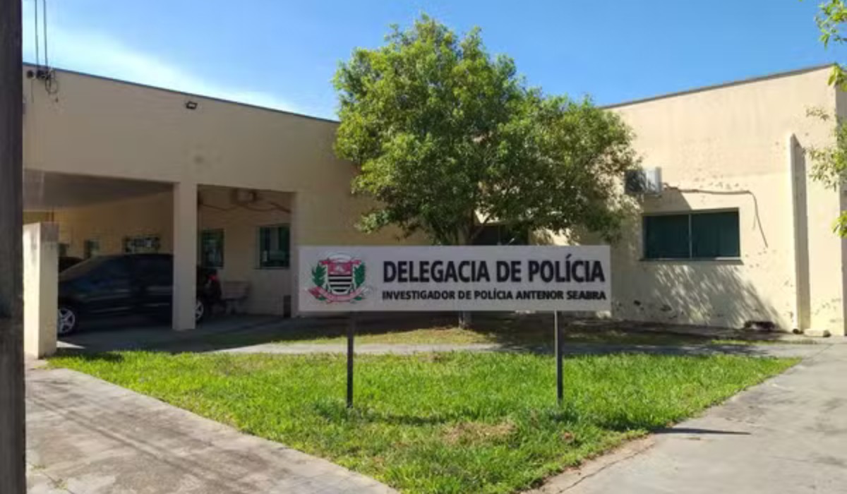 Polícia investiga morte de idoso achado em decomposição dentro de casa em Presidente Bernardes