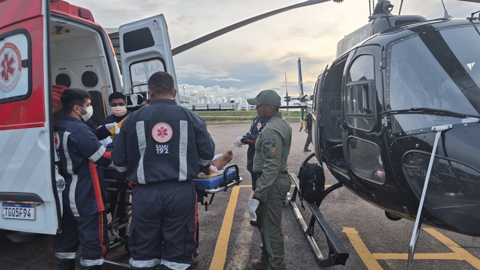 Vítima de 11 facadas em Calçoene recebe atendimento aéreo e chega a Macapá em estado crítico