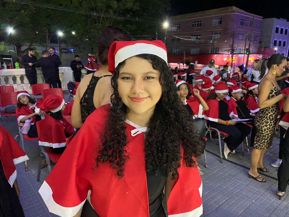 Nicolle Gouveia disse que ensaiou muito com os colegas para a Cantata de Natal — Foto: Richard Lauriano/Rede Amazônica