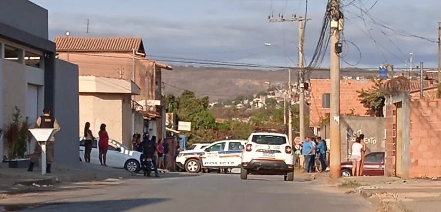 Homem é morto a tiros no bairro Renascença, em Montes Claros

