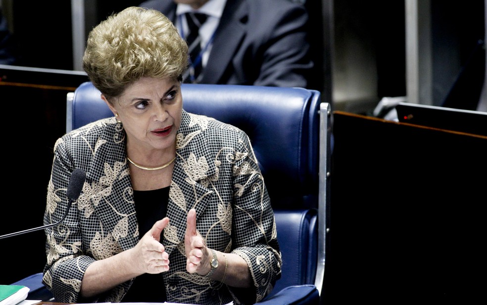A ex-presidente Dilma Rousseff em imagem de 2016, durante sessão de análise do impeachment — Foto: Marri Nogueira/Agência Senado