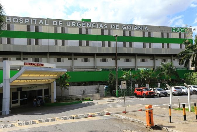Adolescente fica ferida ao tentar tirar pipa de rede de alta tensão em Goiás