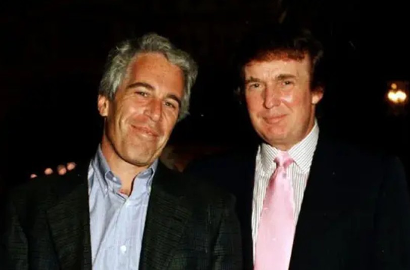 O que se sabe sobre novos e-mails de Epstein que citam Trump