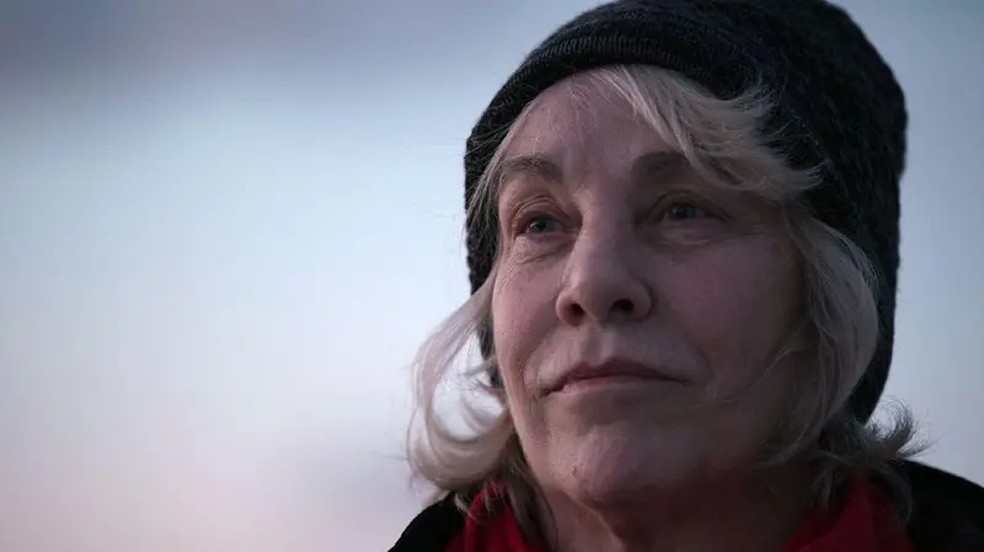 Cathy Terkanian sempre quis ter notícias da filha... mas não a notícia que recebeu — Foto: Netflix via BBC