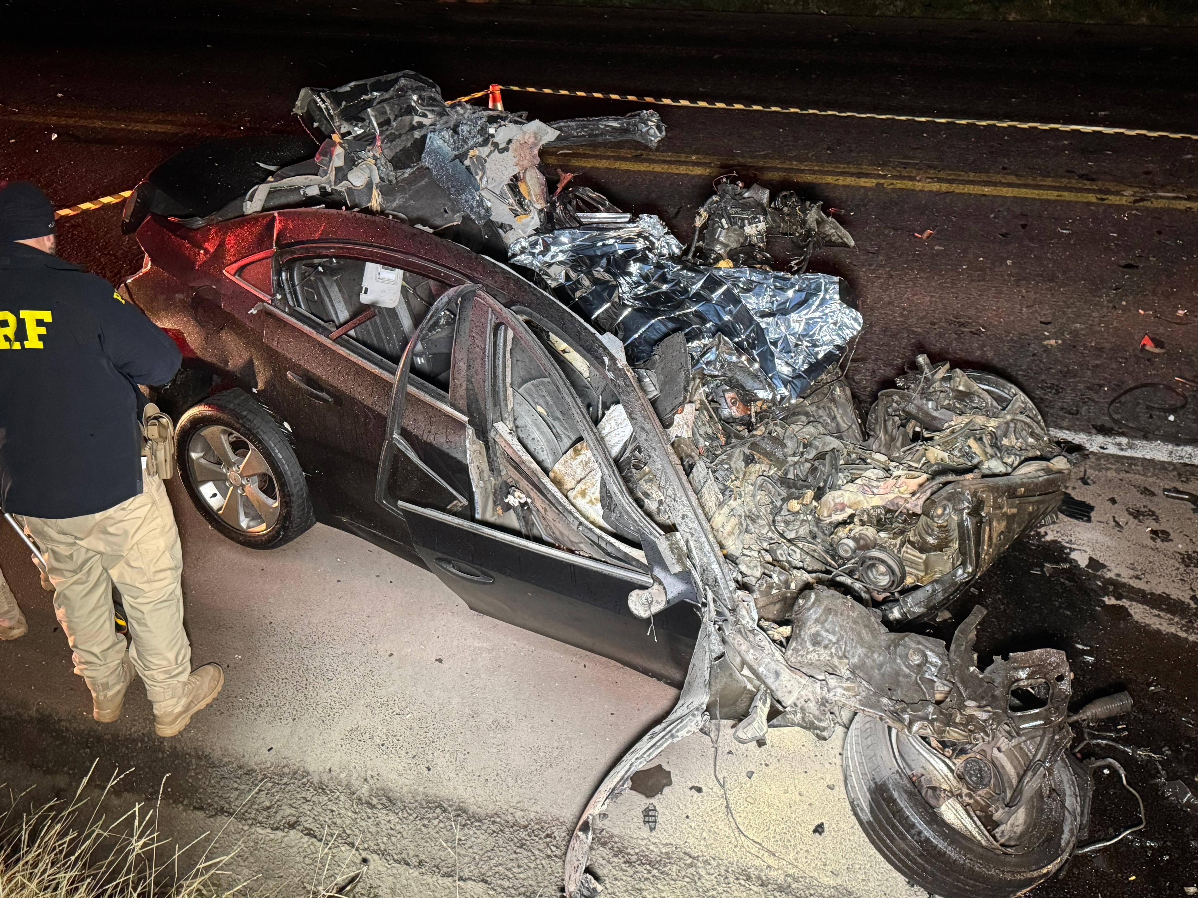 Colisão entre carro e caminhão deixa um morto na BR-277 em Guaraniaçu