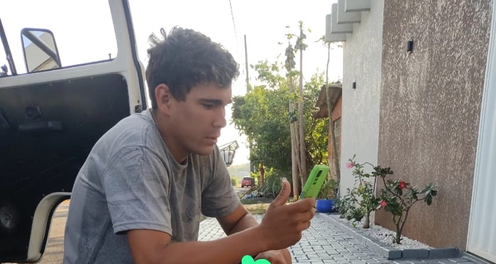 Corpo de Cleverson de Alves Lima, de 21 anos, foi encontrado nesta segunda (28) — Foto: Reprodução RPC