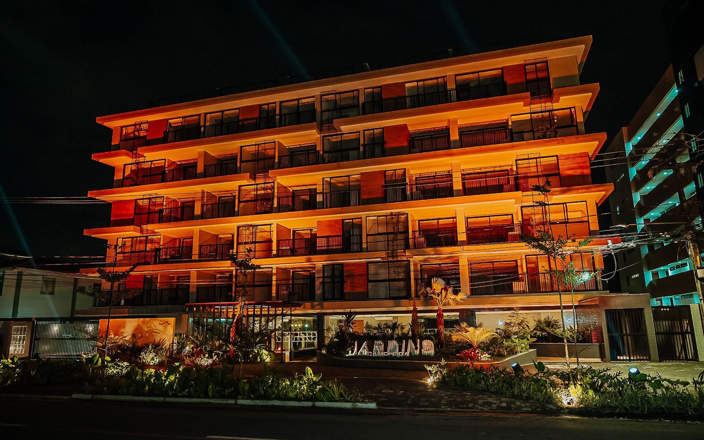 Urban entrega Gameleira Jardins e Praia com árvore símbolo preservada