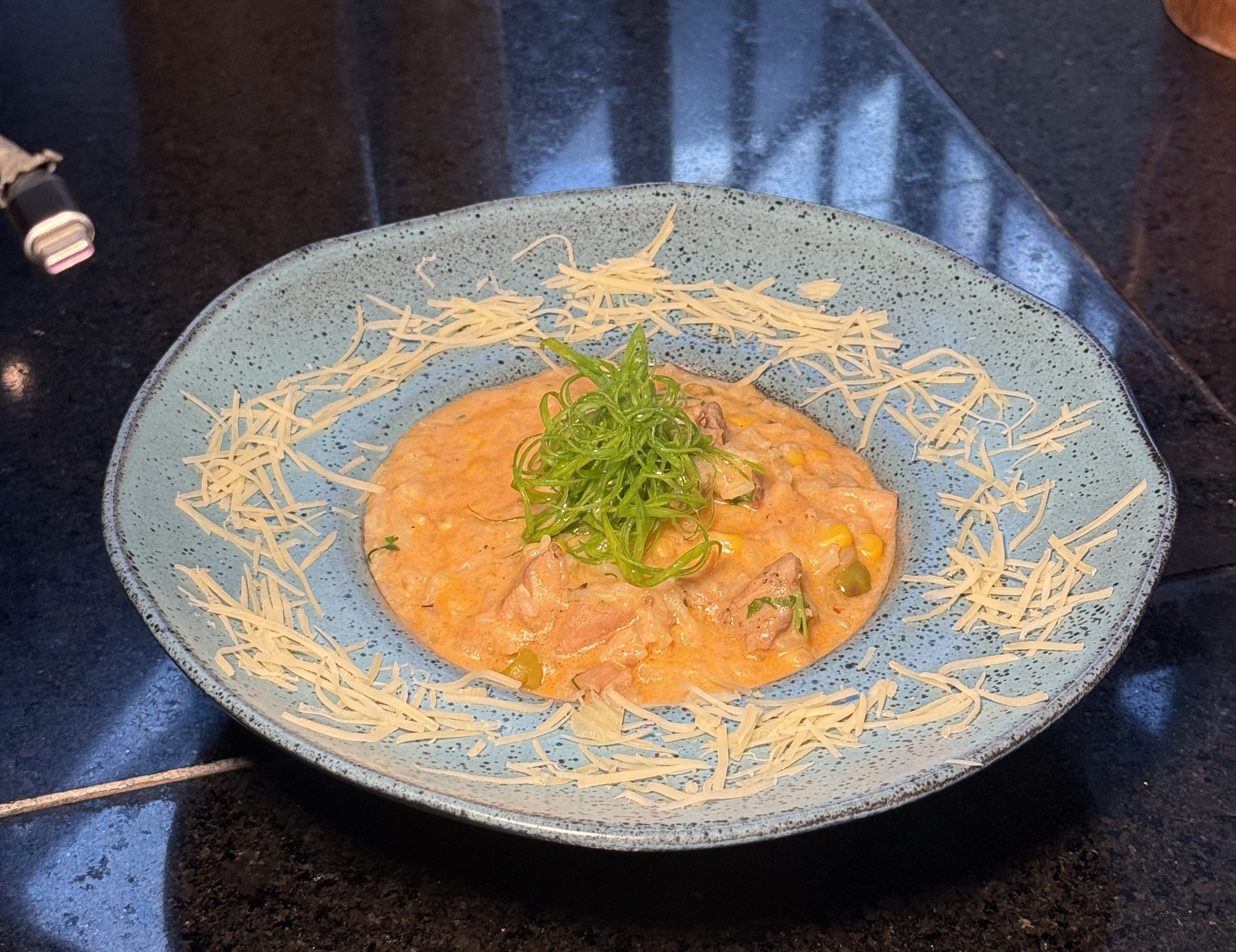 Arroz cremoso de frango: aprenda a receita no Chef JPB