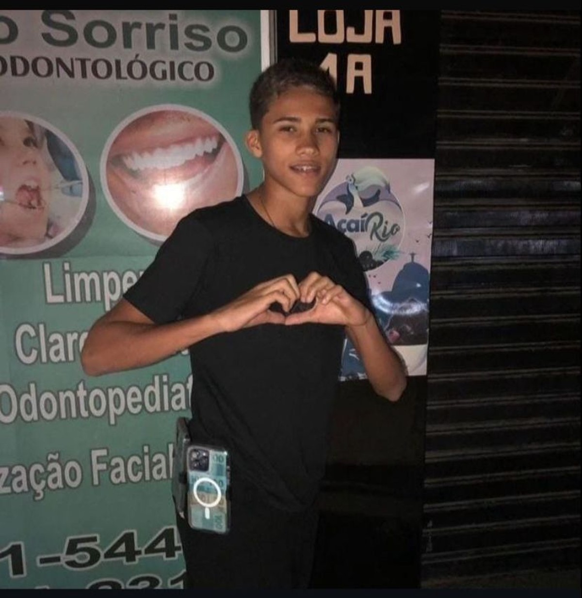 Corpo de adolescente desaparecido é achado em área de mata em comunidade da Zona Oeste do Rio; família aguarda perícia por 4 horas | Rio de Janeiro | G1