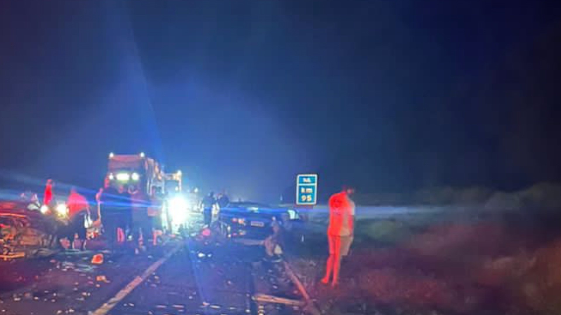 Acidente mata 4 pessoas na BR-101, no ES; entre as vítimas estão crianças de 7 e 10 anos 