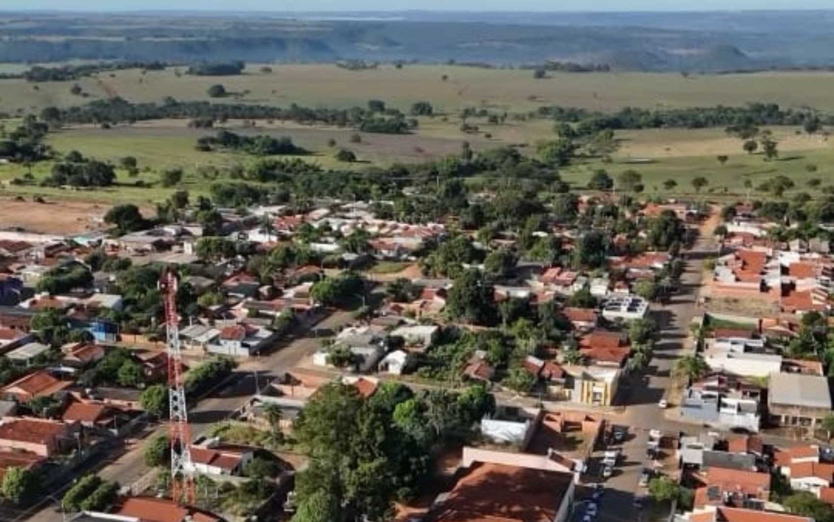Prefeitura de cidade goiana lança processo seletivo com salário de até R$ 5,8 mil