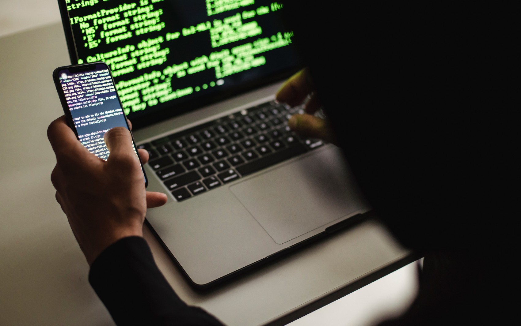 Salários de até R$ 53 mil e falta de profissionais: veja as 10 profissões mais valorizadas da tecnologia