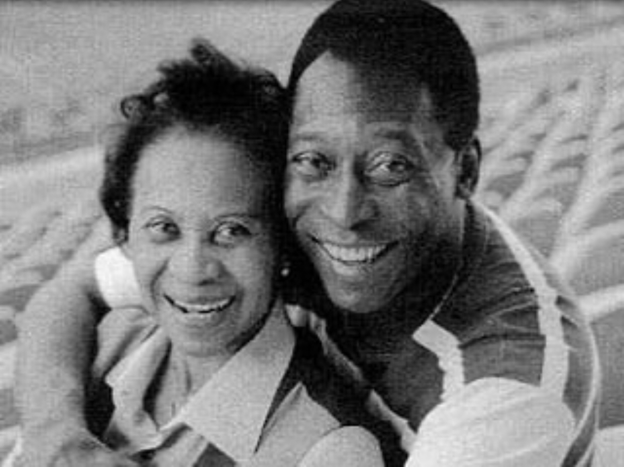O desejo de dona Celeste sempre foi que Pelé, ou melhor Dico, fosse um bom filho e uma boa pessoa.