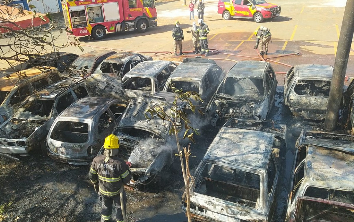 G1 - Após explosão, bombeiro alerta sobre riscos de impermeabilizar móveis  - notícias em Goiás