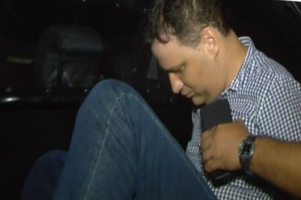 Suspeito foi preso uma hora após o crime — Foto: Reprodução/TV Santa Cruz