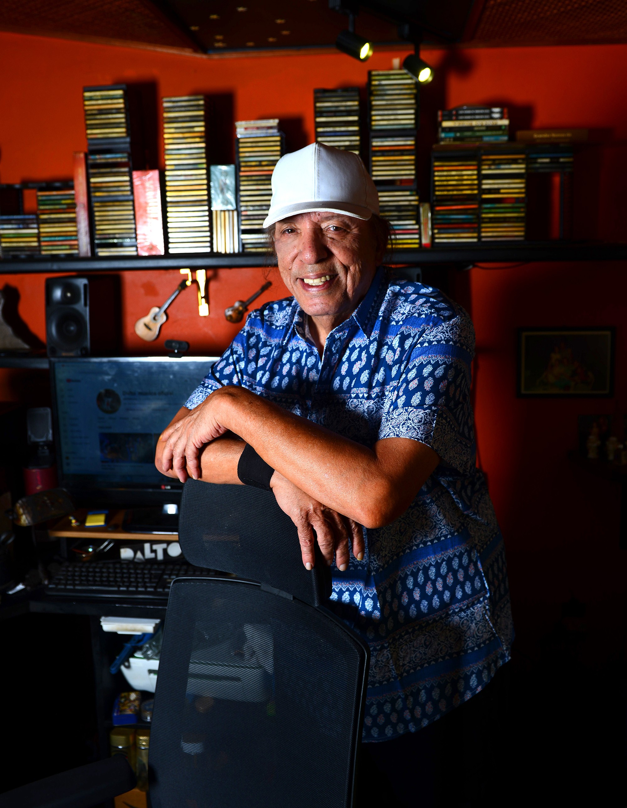 Hitmaker na década de 1980, Dalto faz flashback da carreira, com convidados, no álbum ao vivo ‘Muito estranho 4.0’