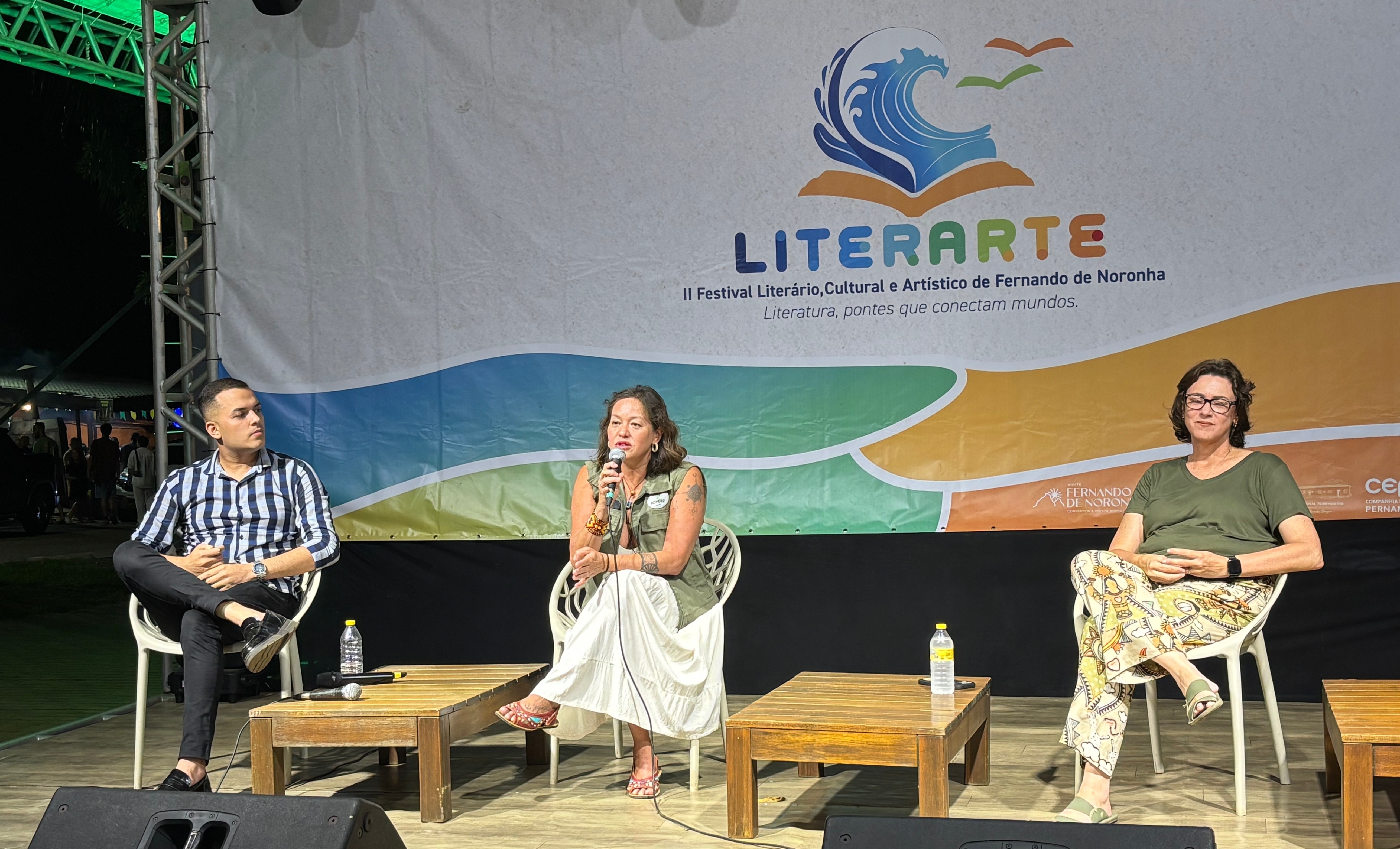 Festival une literatura e conservação ambiental em Fernando de Noronha