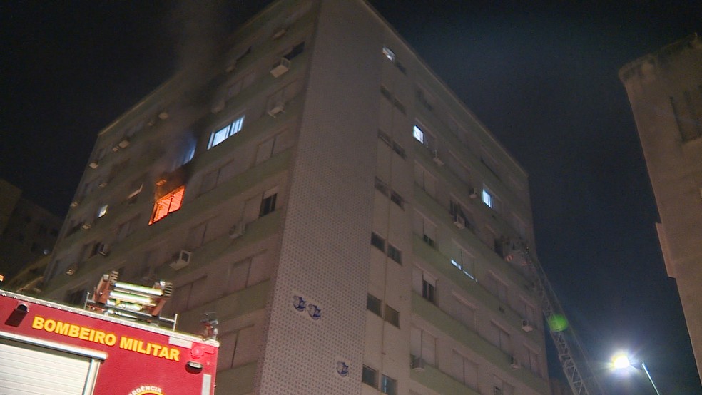 G1 - Incêndio atinge prédio da Sogipa, em Porto Alegre - notícias em Rio  Grande do Sul