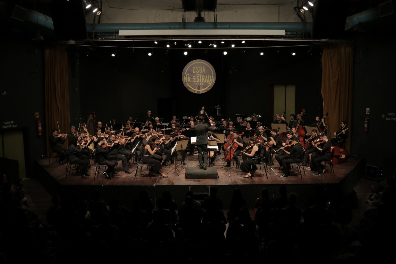 Orquestra Sinfônica da Bahia apresenta concerto no Centro de Convenções em Feira de Santana através do projeto 'na estrada'