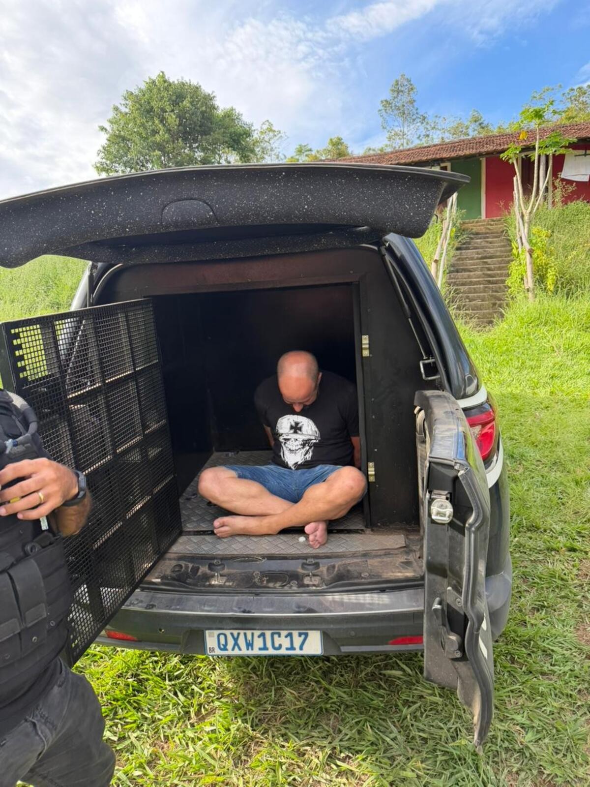 Homem que manteve a namorada em cárcere privado em Barra do Piraí é preso em Minas Gerais