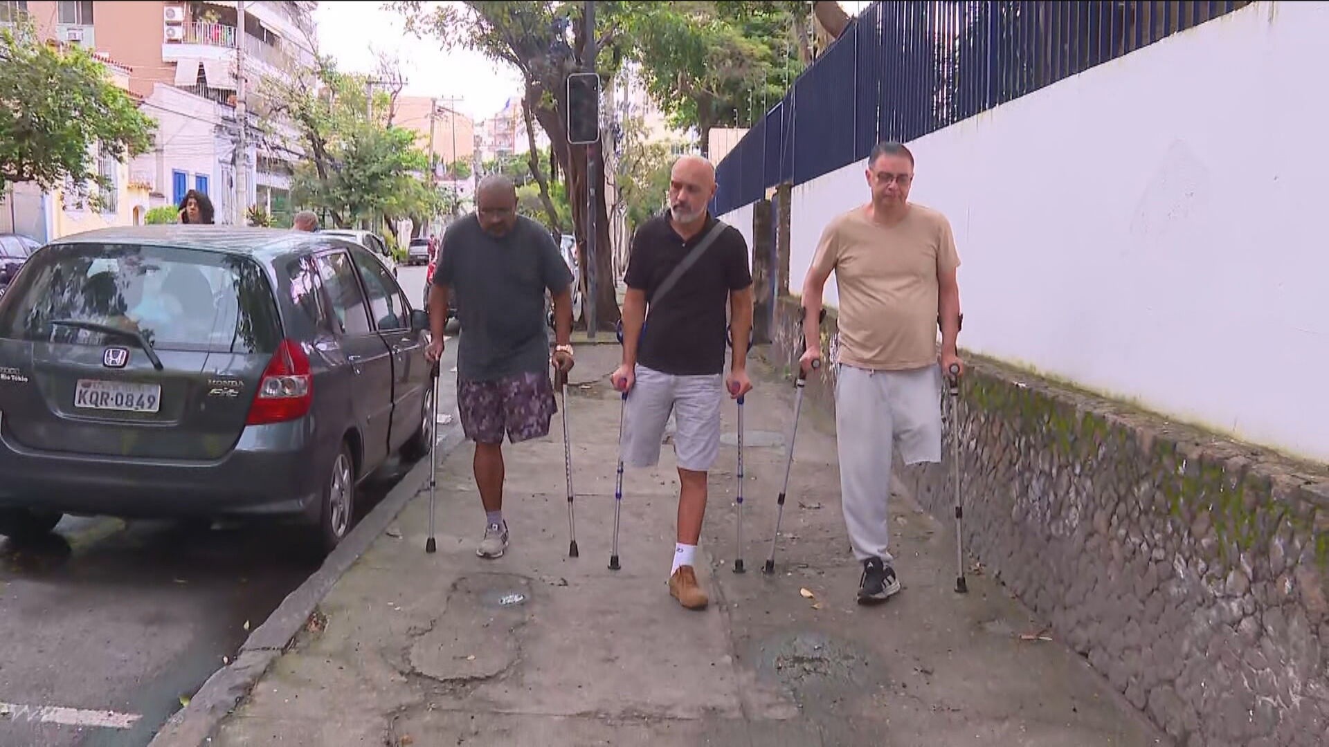 Pacientes esperam há quase dois anos por próteses na rede municipal do Rio