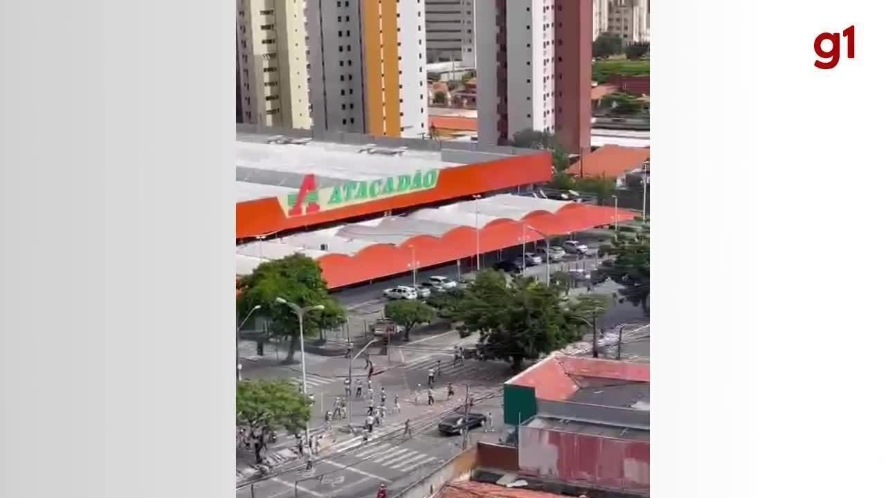 Torcedores Do Ceará E Do Fortaleza Entram Em Confronto Horas Antes De