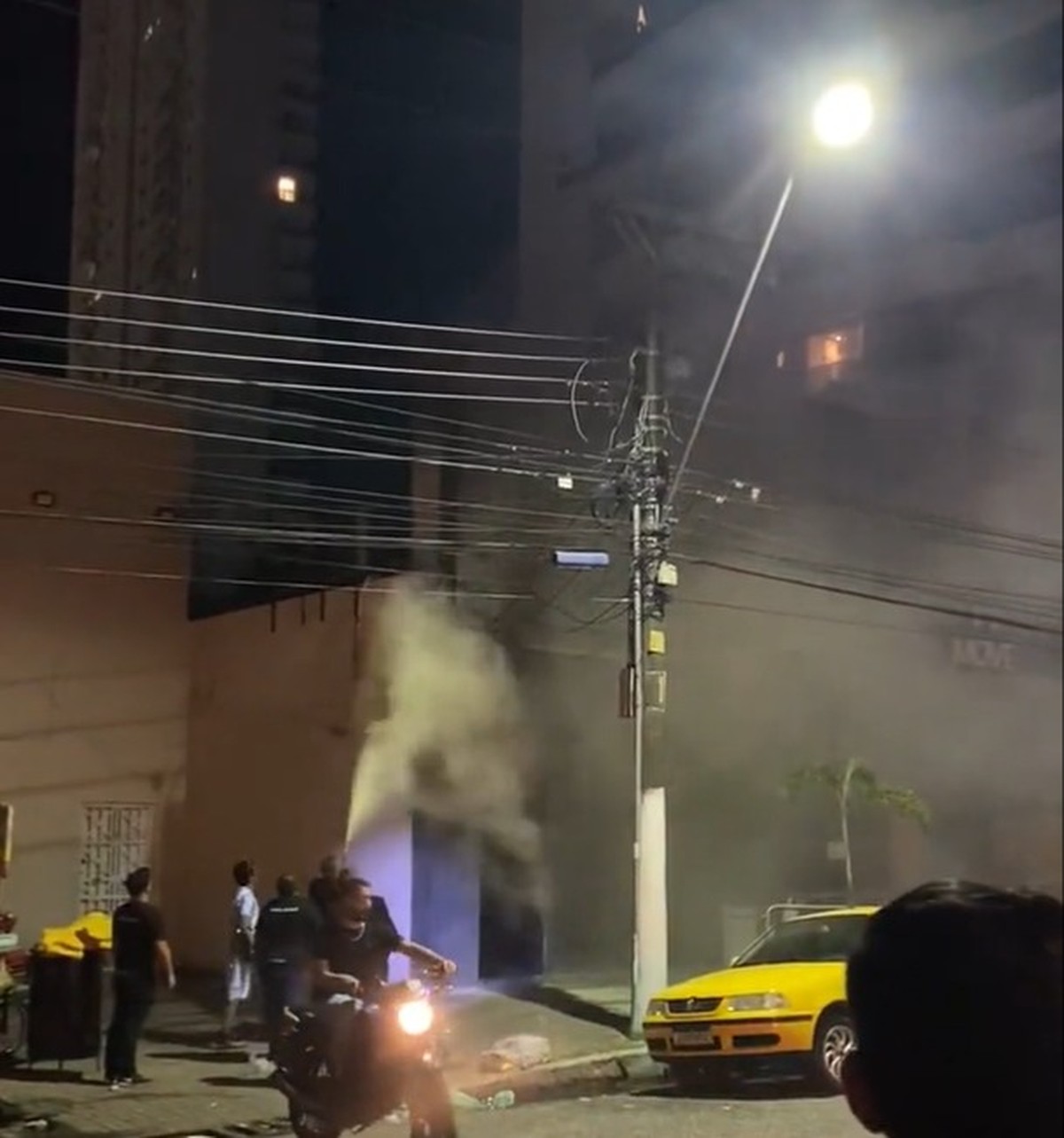 Princípio de incêndio atinge casa noturna em Belém | Pará | G1