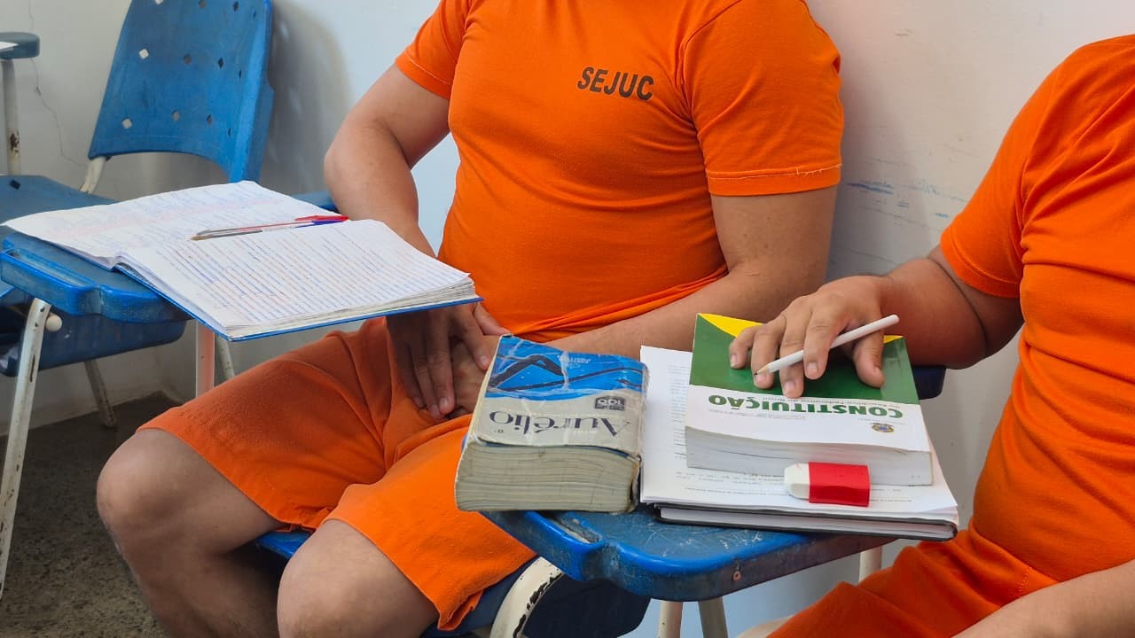 Detentos traduzem Constituição para línguas indígenas Macuxi e Wapichana em RR: 'pertencimento'