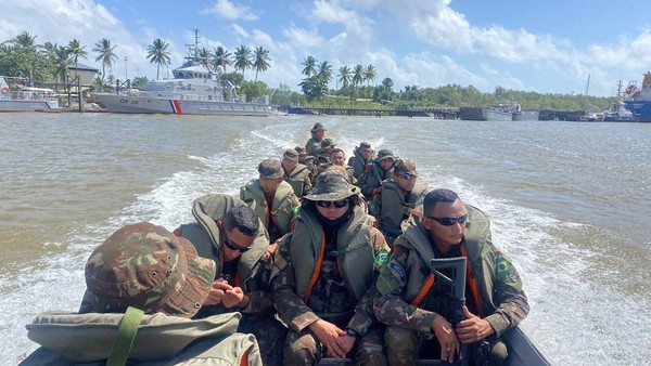 Exército do Brasil intensifica operações perto da Guiana e