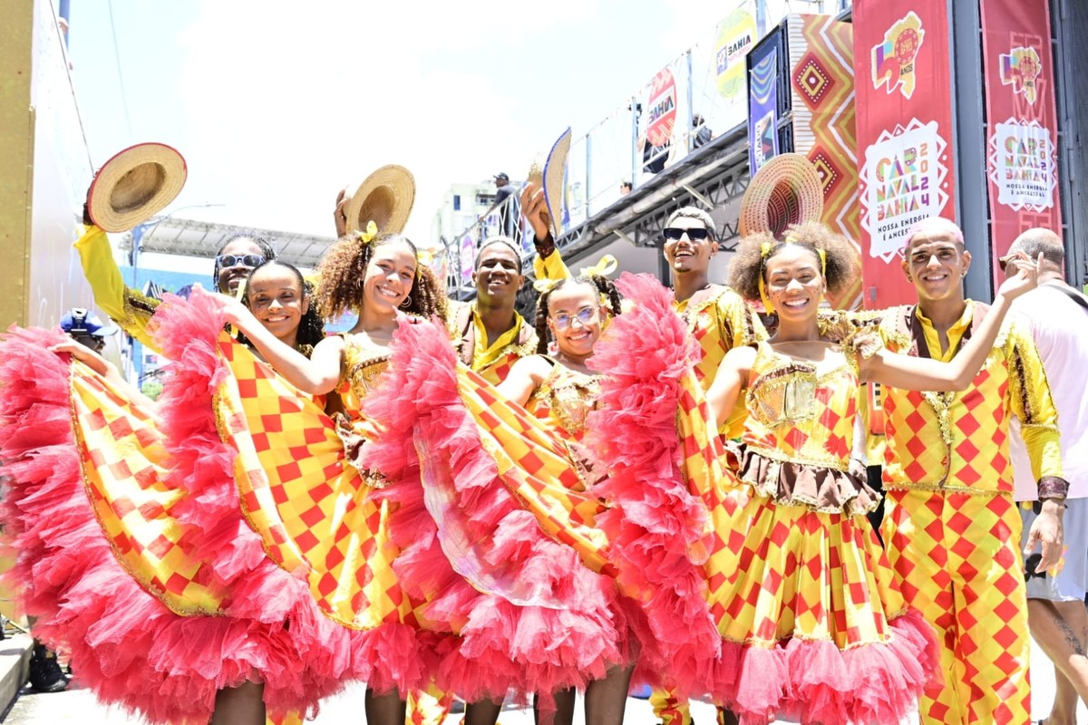 FOTOS: confira imagens desta terça-feira de carnaval em Salvador