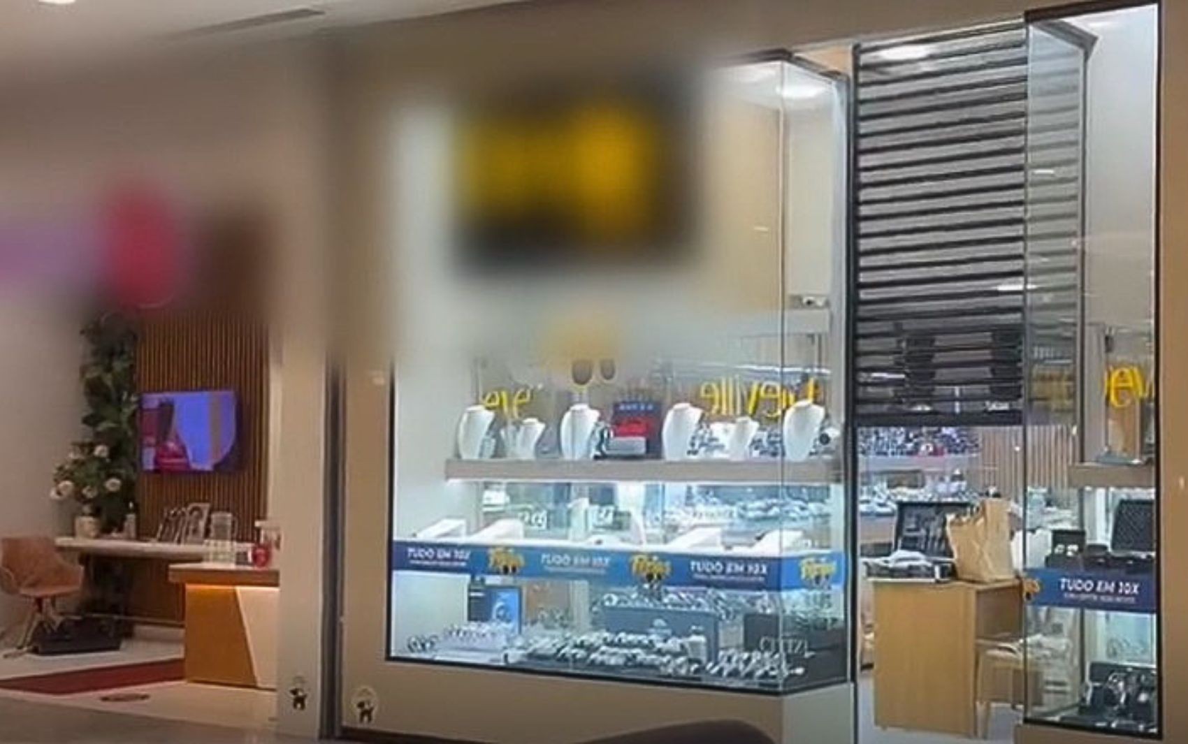 Joalheria dentro de shopping é furtada e prejuízo chega a R$ 400 mil