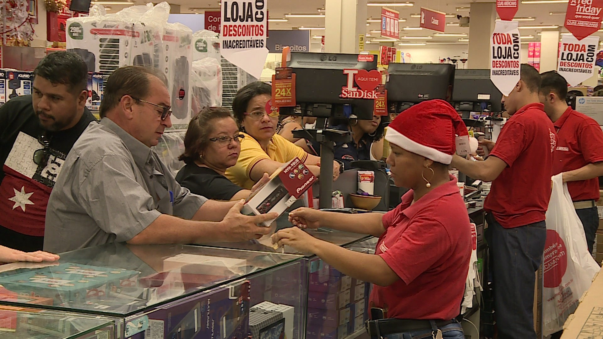 Black Friday muda horário de shoppings do Grande Recife com promessas de descontos de até 70%; confira