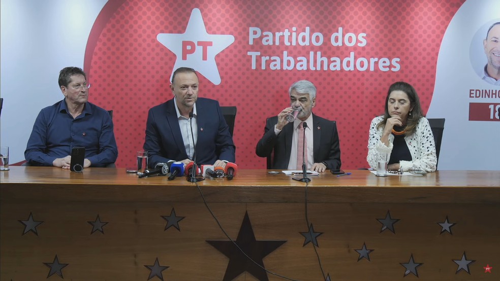 O presidente eleito do PT, Edinho Silva, fala após anúncio do resultado das eleições internas — Foto: Reprodução