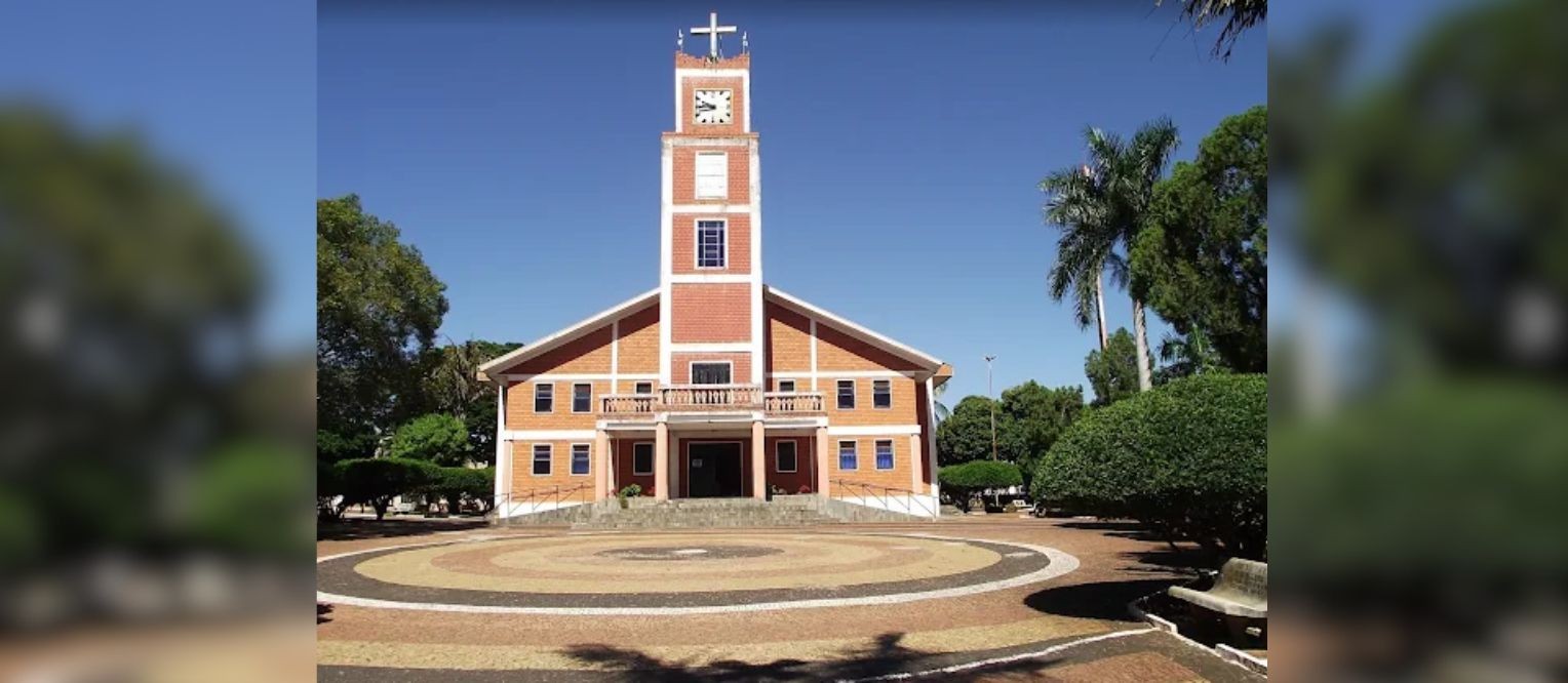 Adolescente é esfaqueado nas costas enquanto jogava bola em praça de Nova Aliança