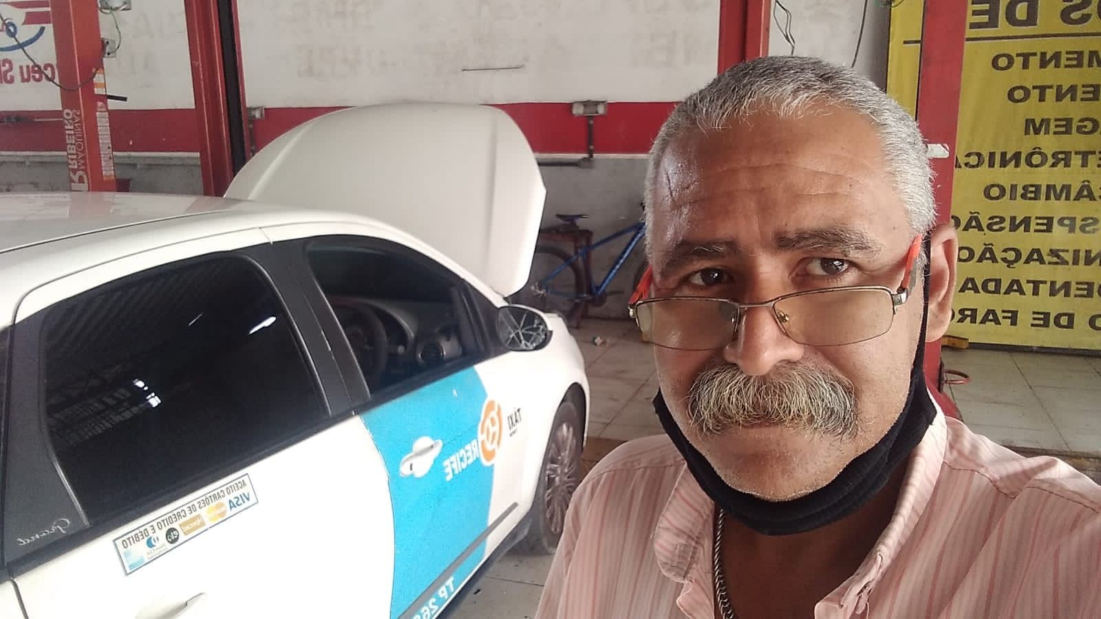 Casal e vizinho são presos em flagrante por espancar, roubar e matar taxista; corpo foi jogado de barreira no Recife