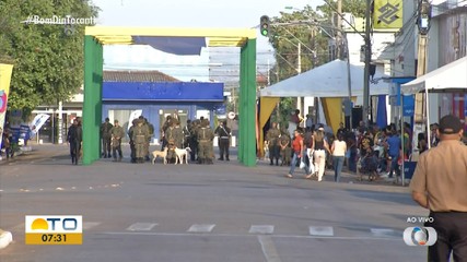 Público de prepara para acompanhar desfile cívico em Porto Nacional