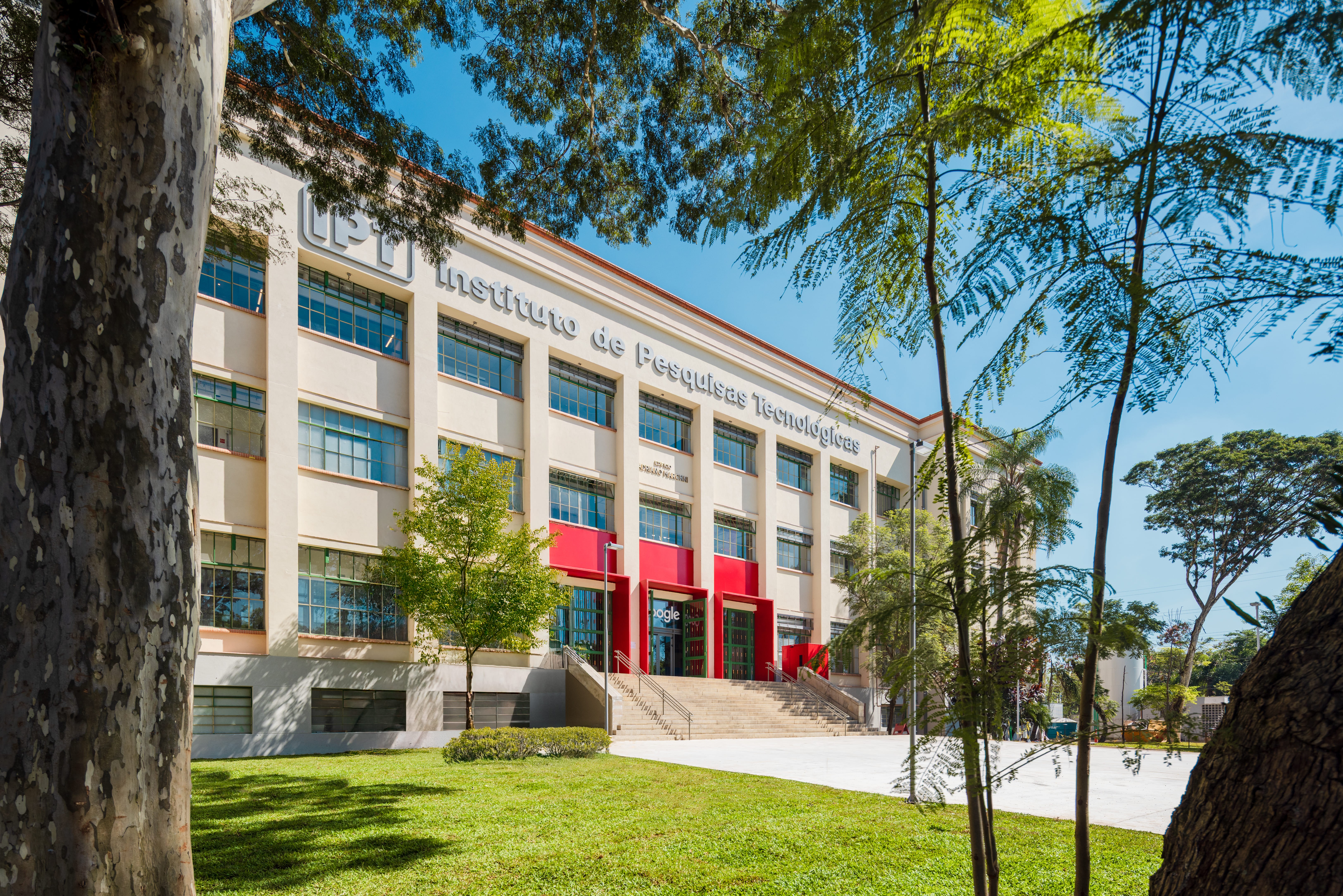 Google inaugura centro de engenharia na USP; conheça o espaço
