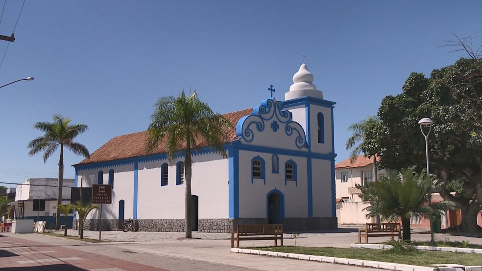 Cidade de Conceição da Barra, no Espírito Santo, apareceu em ranking de estudo como a segunda cidade do país com maior concentração de microplástico por metro quadrado — Foto: Reprodução/TV Gazeta