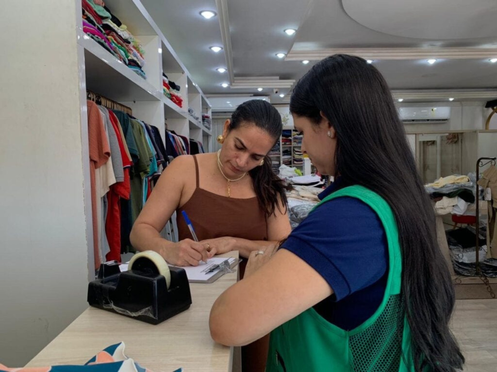 Pelo segundo mês seguido, Acre tem mais demissões que contratações em novembro