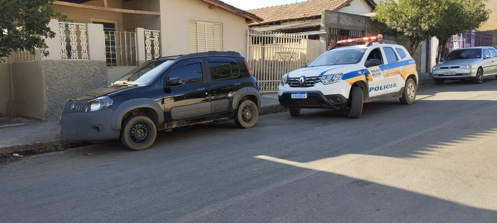 Irmãos são detidos suspeitos de roubar 15 litros de gordura de carne de propriedade rural em MG