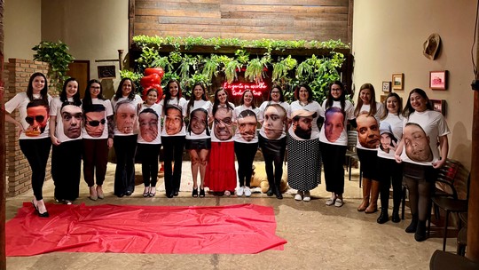 Amigas surpreendem maridos com camisetas personalizadas e viralizam:  'escolhemos as fotos mais zoadas' - Foto: (Arquivo pessoal)
