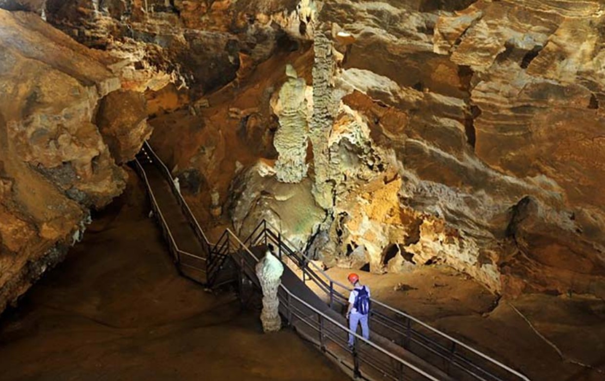 'Cápsula do tempo' em gruta na Grande BH revela que aquecimento na América do Sul está 2,5 vezes mais rápido, aponta estudo